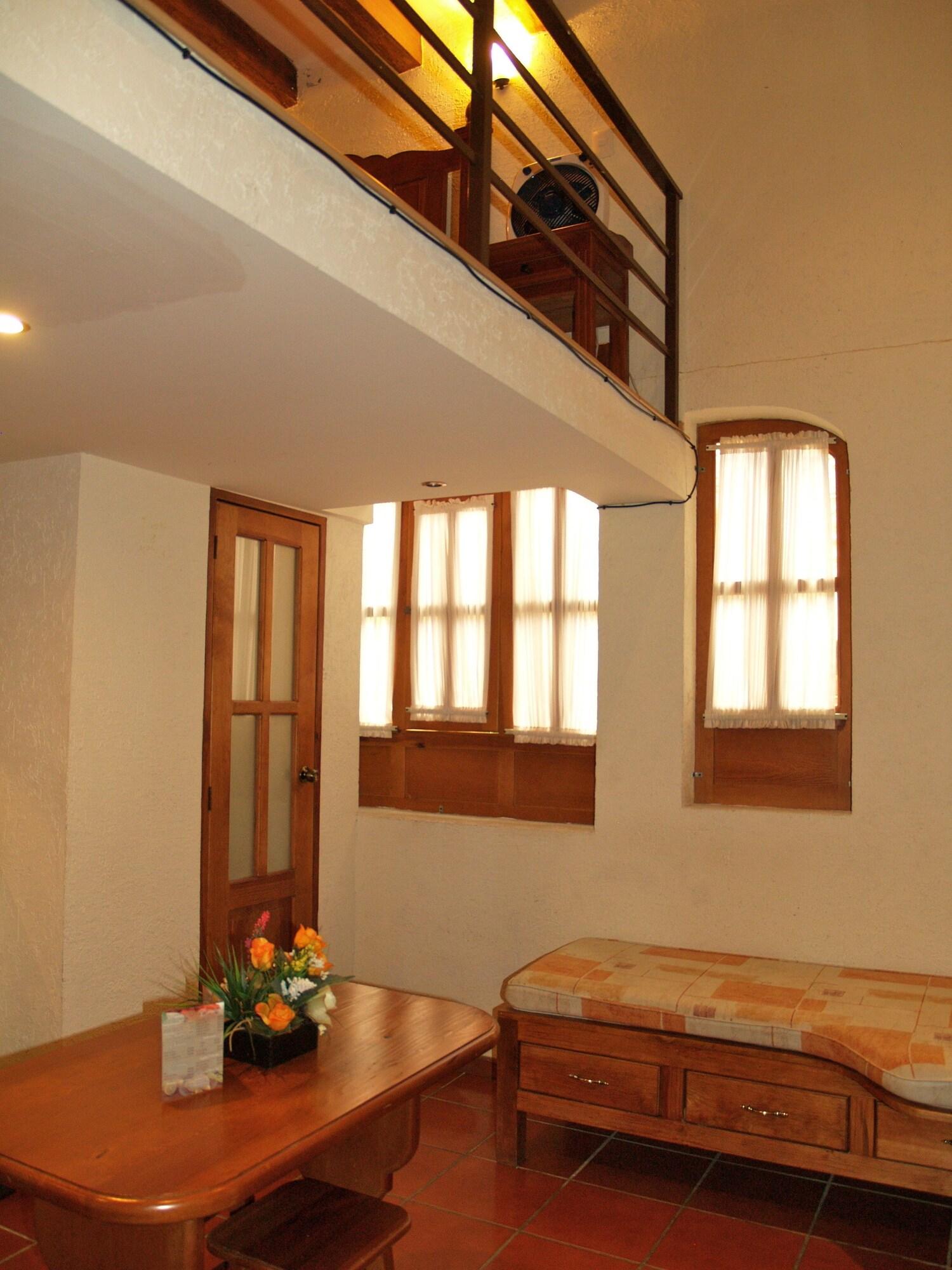 Hotel Refugio Agustino Morelia Exterior photo