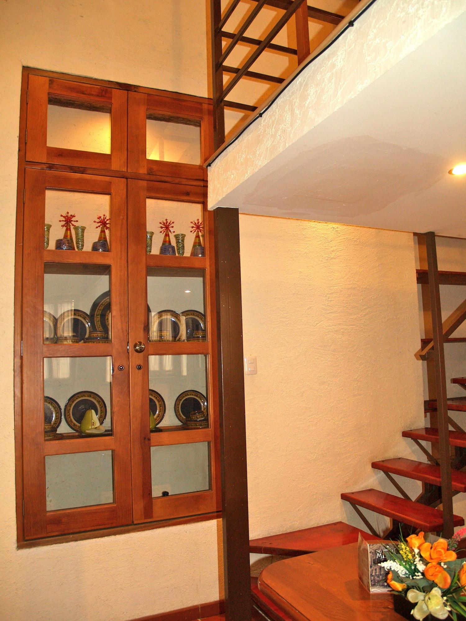 Hotel Refugio Agustino Morelia Exterior photo